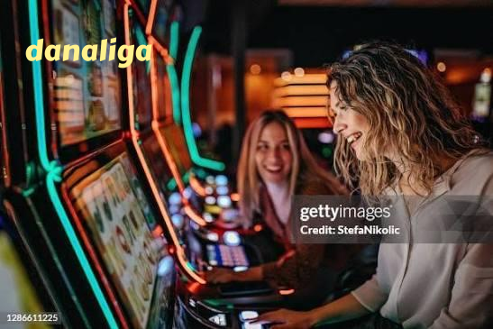 danaliga Slot Rooms Built for Your Lobby
